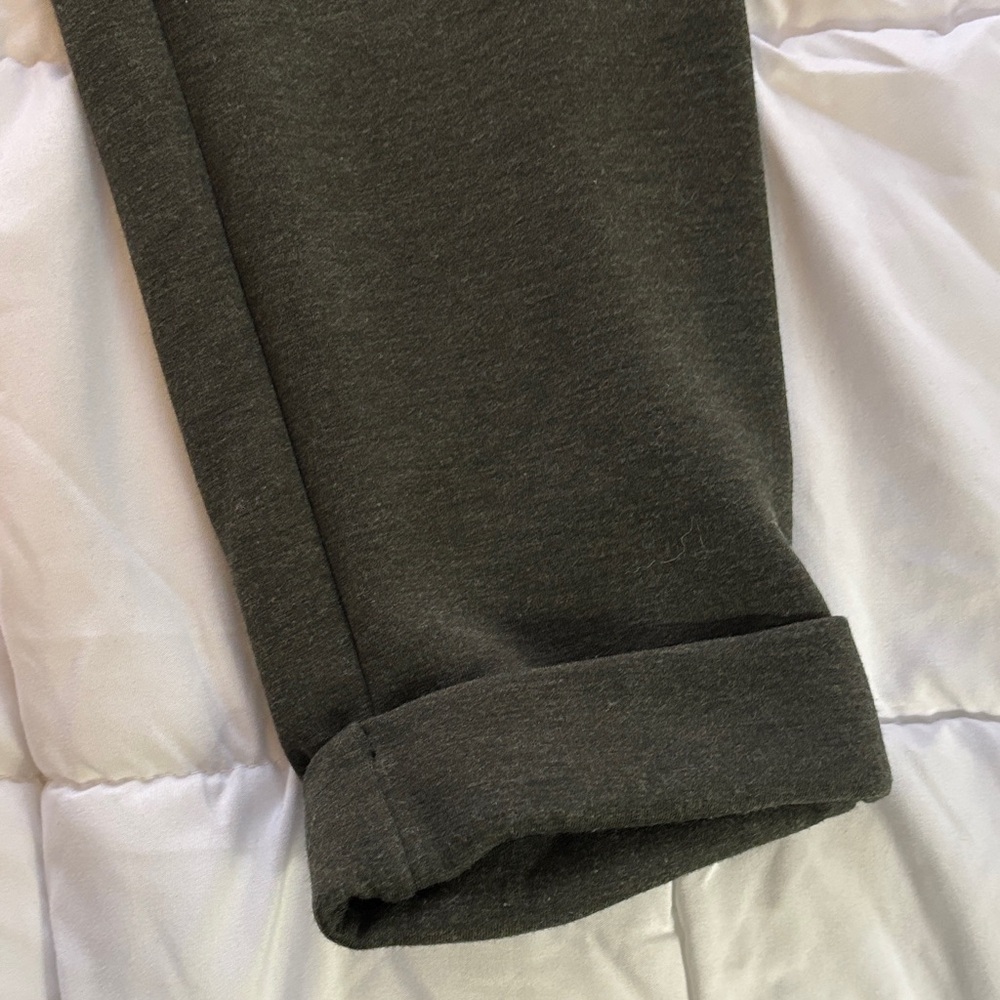 Varley Olive Green Double-soft cuffed Joggers - Picture 5 of 6